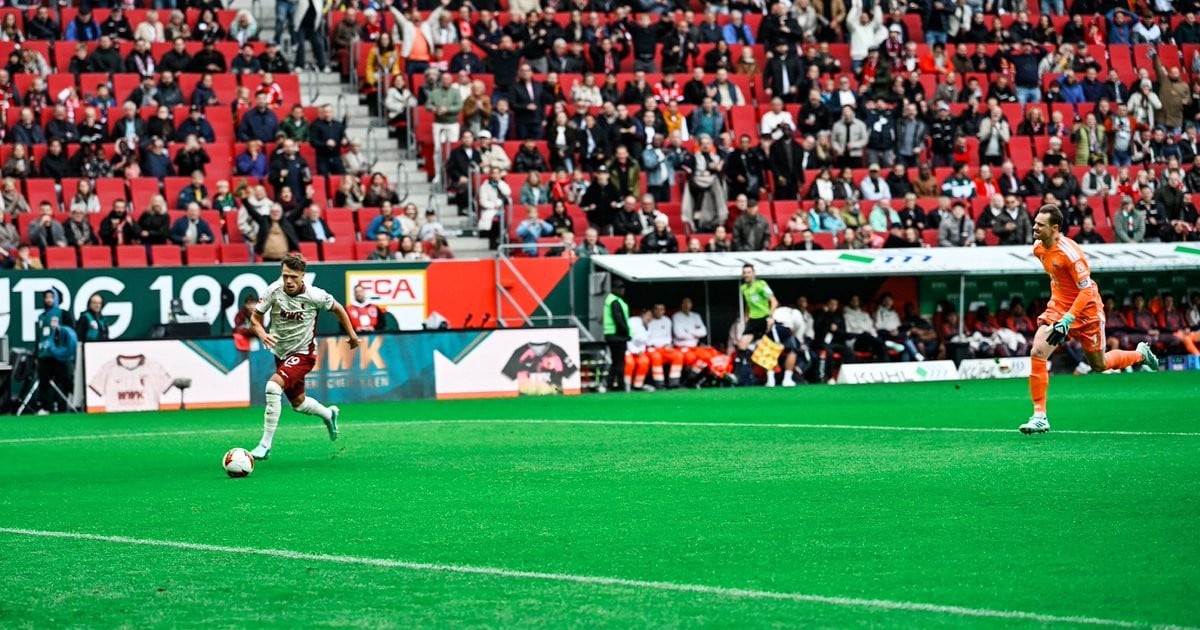 Neuer Howler Hands Augsburg Record-Breaking Goal After Five Seconds