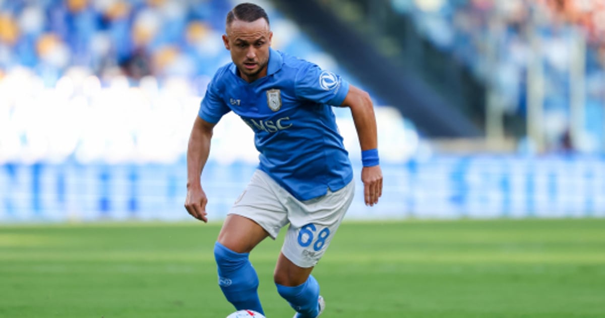 Napoli midfielder Stanislav Lobotka ruled out for six weeks